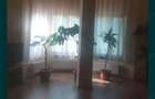 Casă cu Teren 5000 Mp în Central