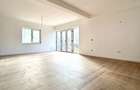 Duplex de vanzare, 4 camere, 3 bai, zona Tauti