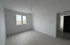 Decomandat, Apartament Cu 3 Camere, Giroc