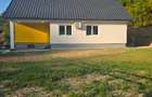 Casă individuală cu 3 camere cu Teren 663 Mp în Leșnic
