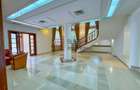 Conac victorian cu 2052 mp teren | două piscine încălzite - 12