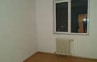 TARGU NEAMT Apartament  3 camere decomandate - 76 mp - etaj 4 - 3