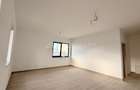 Apartament 3 camere, finisat, bucătărie mobilată
