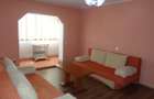 Apartament 2 camere, termoteca, geam la baie, bucatarie spatioasa
