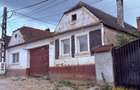Casa de vanzare cu doua corpuri de locuit si sura mare, aproape de centrul comunei Dumbravita, Brasov - 8