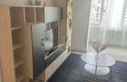 Inchiriez apartament in cartier tractoru langa piata tel 0742872946