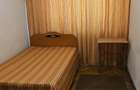 Camera in apartament de 4 camere pentru inchiriat !