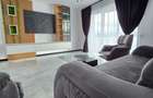 Apartament cu 3 camere decomandate - 1