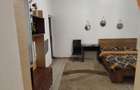 Apartament 3 camere curte comuna - 1