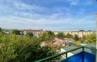 Apartament 2 camere, bloc caramida, Calea Bucuresti-Institut, sud, acoperis nou