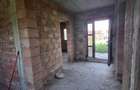 De vanzare vila la rosu din caramida, teren de 1600mp, 26ml deschidere