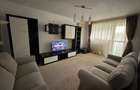 Inchiriez apartament 3 camere - 4