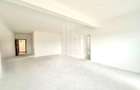 Apartament cu 3 camere în Central - 3