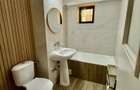 Inchiriez apartament central , 3 camere , 2 bai, decomandat - 4