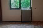 Casa cu 2 camere, curte mare, gata de utilizare - 6