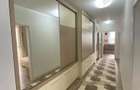 Inchiriez Apartament cu 3 Camere in Zona Micalaca