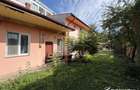 Casa parter + mansarda, situat la curte comuna, teren propriu, 3 locatari ! - 18
