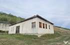 Vila la ro?u, 240 mp, teren 93.000 mp - ?oimu? - 2