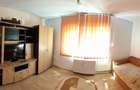 Proprietar Apartament 2 camere, aprox. 58 mp, centrala proprie, mobilat Dambovi?a Pia?a Flavia