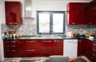 Casa / Vila cu 5 camere de vanzare