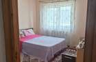 Vand apartament cu 3 camere, decomandat, str 13 decembrie