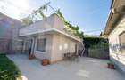 Casa spa?ioasa cu 6 camere, teren 700 mp, garaj ?i teras - Deva (Hunedoara)