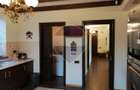 Casa / Vila cu 9 camere de vanzare