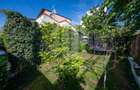 Casa parter,  situata pe colt, teren 300 mp, acces dublu - 17