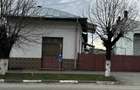 Casa cu curte si gradina (500 mp), cu potential comercial - DRAGASANI - 7