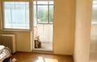 Apartament cu 3 camere decomandate, 68mp, cu finisaje clasice, 2 bai cu geam si 2 balcoane zona Grad - 2
