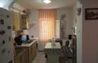 Vand apartament 2 camere decomandat,izolat in zona Gura Leului Barlad.Pret 60000 euro negociabil,parter.contact 0725173512 Sau 0034642213369. - 1