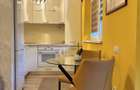 Apartament la vila, cu 2 camere, curte si loc de parcare