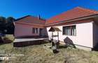 Casa de vanzare in Dumbrava - 2