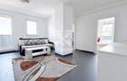 Apartament semidecomandat cu 3 camere, balcon, parcare, zona VIVO