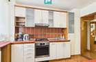 Apartament 3 camere de inchiriat - 360 €/lună