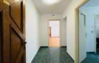 Centrala proprie, etaj intermediar, strada Harniciei 4 - 8