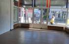 Inchiriez spatiu comercial la intrarea in Piata Centrala