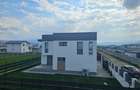 Vila moderna de 4 camere in Cristian - 12