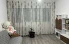 Vand apartament doua camere