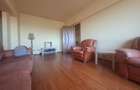 Apartament 3 camere!