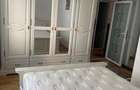 Vand apartament cu trei camere decomandat