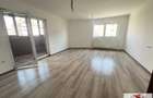 Apartament trei camere de vanzare Sebes-Petresti - 1