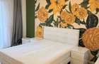 3 camere, balcon si loc de parcare pe malul lacului Baneasa,