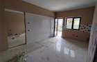 Duplex despartit prin C.T. - spatios - 5 camere - bucatarie inchisa - - 3