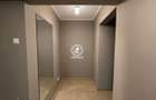 Apartament 3 camere de vanzare, semidecomandat, etaj intermediar, bloc - 10