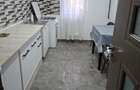 Inchiriez ap 2 camere,parter cu balcon,mobilat