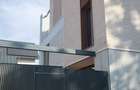 Vila Noua cu Arhitectura Moderne si curte proprie