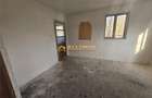 Teren 1000 mp si casa renovabila in Valcanesti . - 1