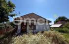 Casa de vanzare cu 11 ari de teren | Lapusel - 1