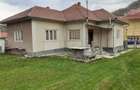 Vanzare casa cu anexe si teren - 6